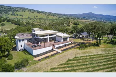 1049 Loma Vista Drive, Napa, CA 94558 - Photo 1