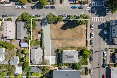 320 East Street, Healdsburg, CA 95448 - Photo 1