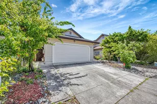 1915 Howard Dr, Windsor, CA 95492 - Photo 1