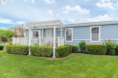 121 Oakwood Drive, Petaluma, CA 94954 - Photo 1