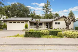 824 West St, Petaluma, CA 94952 - Photo 1