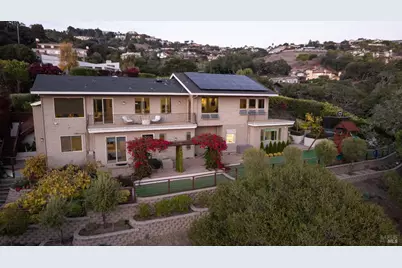 79 Round Hill Road, Tiburon, CA 94920 - Photo 1