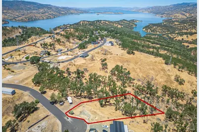 422 Woodhaven Court, Napa, CA 94558 - Photo 1