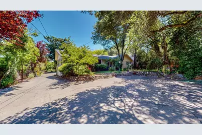 201 Gossage Avenue, Petaluma, CA 94952 - Photo 1