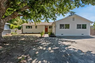 298 Warren Dr, Ukiah, CA 95482 - Photo 1