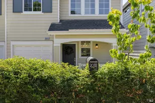2032 Easton Dr, Petaluma, CA 94952 - Photo 1