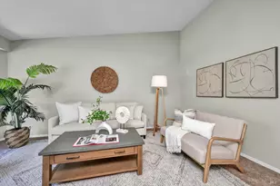 175 Vine Dr, Cloverdale, CA 95425 - Photo 1