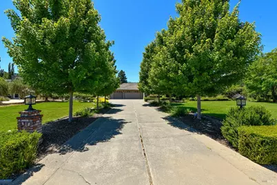 1269 Victoria Drive, Saint Helena, CA 94574 - Photo 1