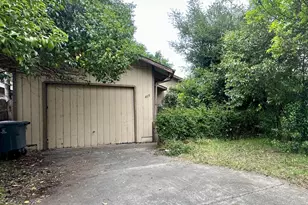 415 Duncan St, Santa Rosa, CA 95401 - Photo 1