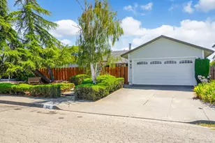 642 Albert Way, Petaluma, CA 94954 - Photo 1