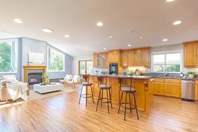 92 Upper Oak Drive, San Rafael, CA 94903 - Photo 1