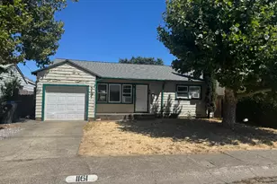 1161 N Oak St, Ukiah, CA 95482 - Photo 1