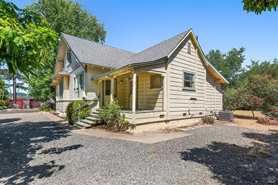 1010 University Street, Healdsburg, CA 95448 - Photo 1