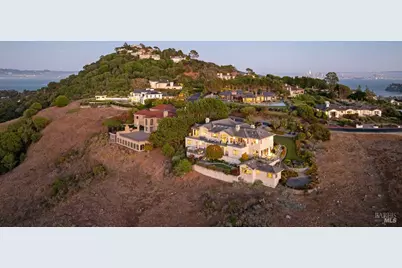 139 Gilmartin Drive, Tiburon, CA 94920 - Photo 1