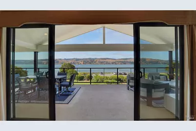 1182 W K Street, Benicia, CA 94510 - Photo 1