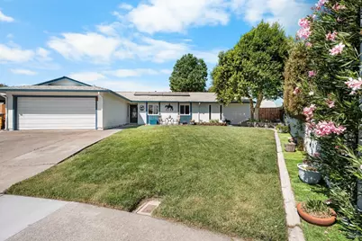 118 Harbor Court, Vacaville, CA 95687 - Photo 1