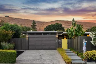 576 Wakerobin Ln, San Rafael, CA 94903 - Photo 1