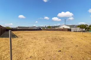 21 Chelsea Dr, Santa Rosa, CA 95403 - Photo 1