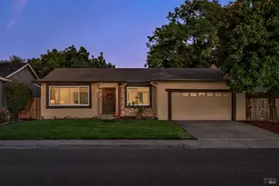 1638 Lauren Dr, Petaluma, CA 94954 - Photo 1
