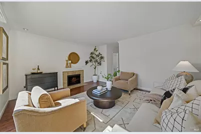 100 Marin Center Drive #21, San Rafael, CA 94903 - Photo 1