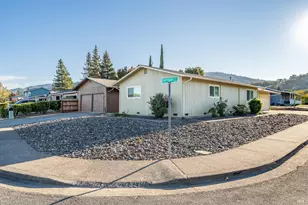 1380 Carrigan Ln, Ukiah, CA 95482 - Photo 1