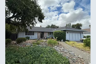 172 Salinas Drive, Vacaville, CA 95688 - Photo 1