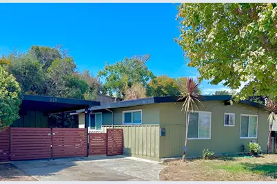 220 Los Altos Place, American Canyon, CA 94503 - Photo 1