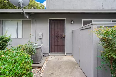 153 Del Rio Circle #3, Vacaville, CA 95687 - Photo 1