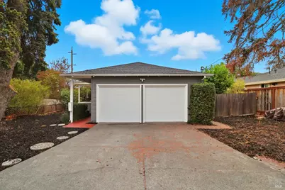 998 Simmons Lane, Novato, CA 94945 - Photo 1