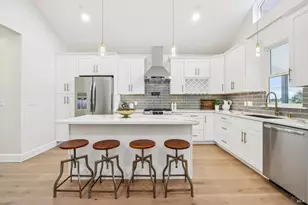 2575 Fremont Dr, Sonoma, CA 95476 - Photo 1