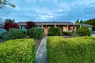 216 NE Hampton Ct, Santa Rosa, CA 95409 - Photo 1