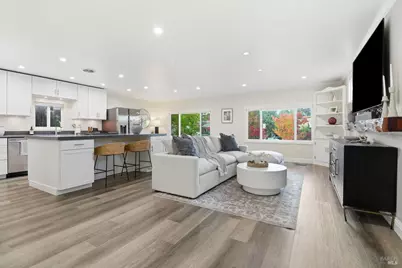 805 Las Palmas, Novato, CA 94949 - Photo 1