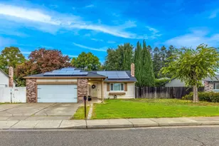 555 E Creekside Cir, Dixon, CA 95620 - Photo 1