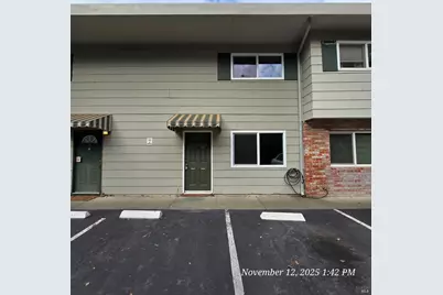 807 Lovers Lane #E, Vacaville, CA 95688 - Photo 1