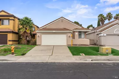 352 Stamper Circle, Suisun City, CA 94585 - Photo 1