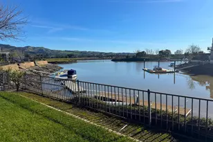 25 N Newport Dr, Napa, CA 94559 - Photo 1