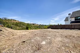 3752 Crown Hill Dr, Santa Rosa, CA 95404 - Photo 1