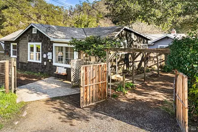 60 Sacramento Avenue, San Anselmo, CA 94960 - Photo 1