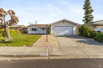 115 Isle Royale Circle, Vacaville, CA 95687 - Photo 1