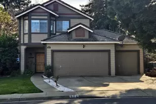 306 Oak Valley Dr, Vacaville, CA 95687 - Photo 1