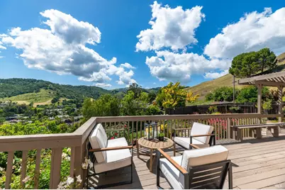 4 Galway Lane, San Rafael, CA 94903 - Photo 1