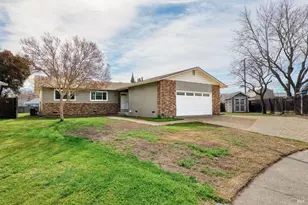 627 Shasta Ct, Dixon, CA 95620 - Photo 1