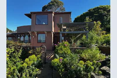 435 Tremont Avenue, Point Richmond, CA 94801 - Photo 1