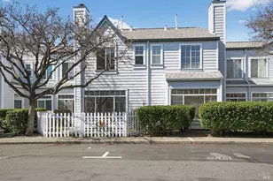 619 Commodore Dr, Richmond, CA 94804 - Photo 1