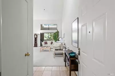 186 Red Hawk Road, Novato, CA 94949 - Photo 2