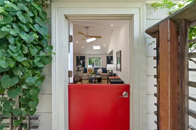914 W 6th Street, Benicia, CA 94510 - Photo 1