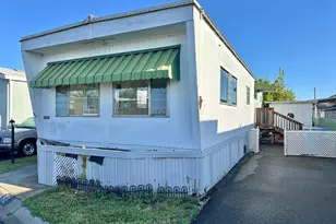 92 Goldenrod St, Vallejo, CA 94589 - Photo 1