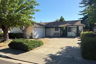 130 McKinley Cir, Vacaville, CA 95687 - Photo 1