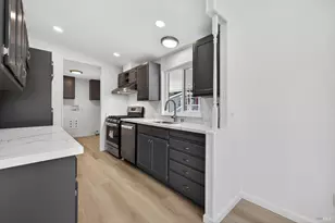 42 Redwing Dr, Santa Rosa, CA 95409 - Photo 1