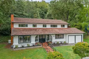 10 Nina Dr, Novato, CA 94947 - Photo 1